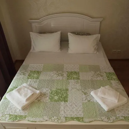 Alta Hotel 2*